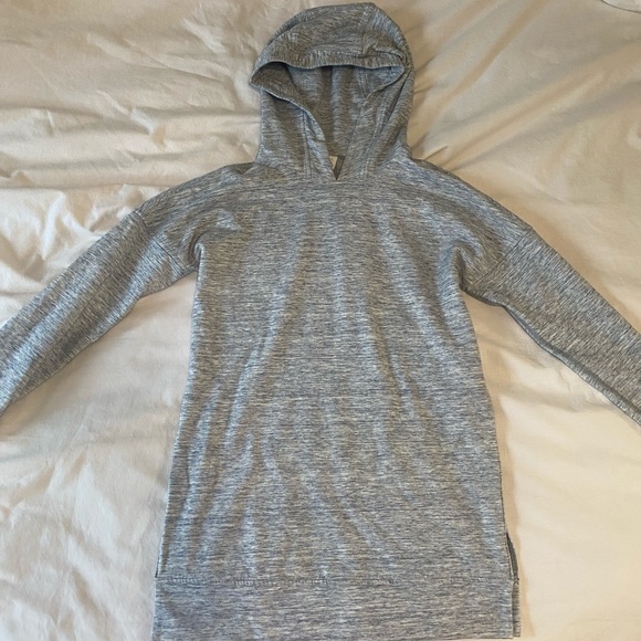 Lululemon Grey Sweatshirt - Picture 1 of 3